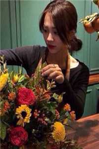 看不尽霜雪消融短篇