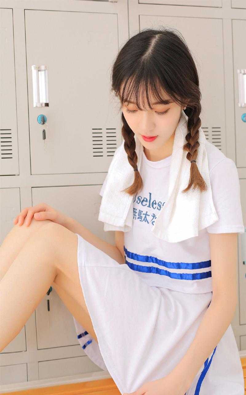 细雨洇湿青衫列表