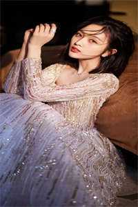 妖魔乱世当镖人，专接离谱单在线阅读