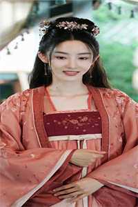 玫瑰死于盛夏的小说