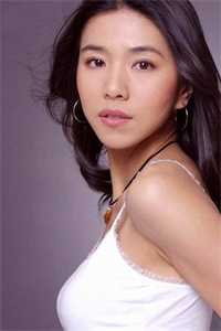 未婚妻与养子逼我抛卖股票后，我笑了精修版