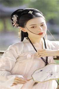 冰山舔不动，重生换嫁出狱小叔子番外