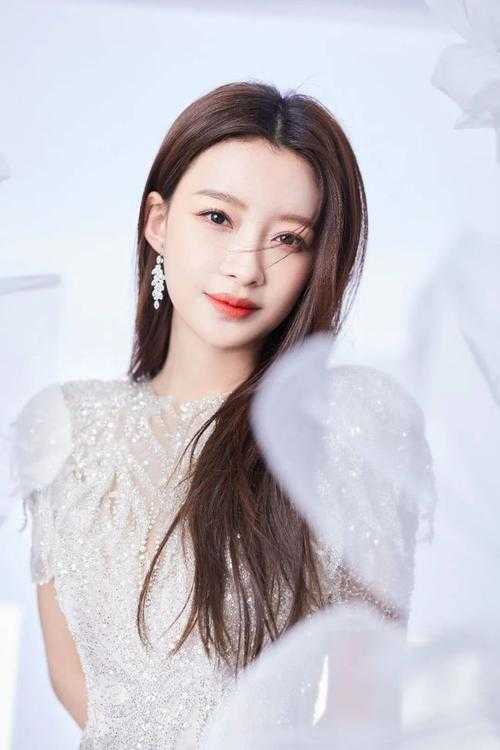 操劳一生后惨死？大佬原配觉醒了热门推荐
