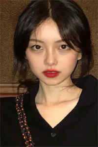 她碎在春花烂漫前笔趣阁