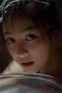 看不尽霜雪消融无删减+无广告