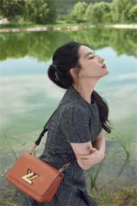 人间客借问蓬莱完整阅读